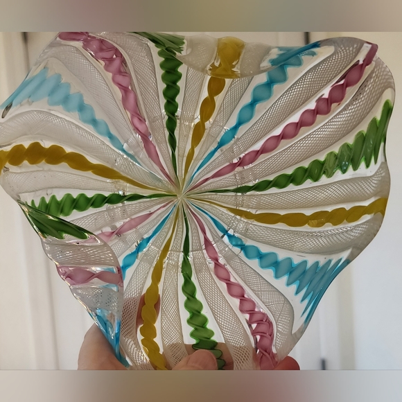 Used Gorgeous Murano Freeform Latticino Ribbon Glass Bowl Multicolor 6" - Picture 1 of 12